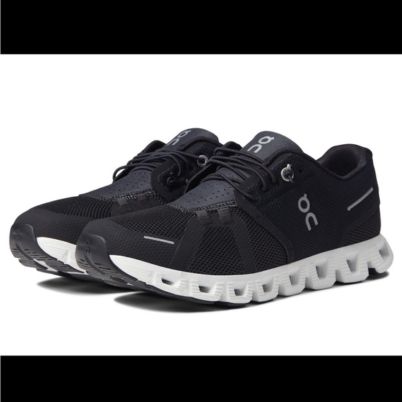 Women’s On Cloud - Cloud 5 Running Sneaker - Black & White - Picture 12 of 12